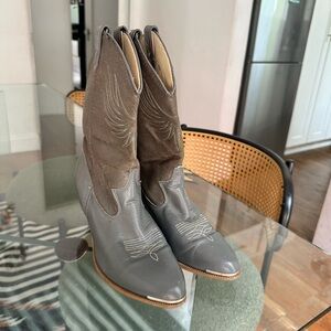 Dingo Gray Heeled Boots with Western Stitching